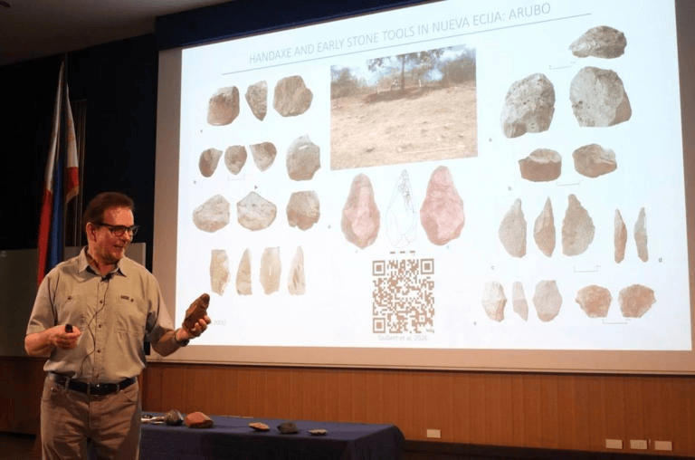 ရှေးဟောင်းပစ္စည်းများကို မပျက်စီးအောင် တူးဖော်ပေးနိုင်မည့် ArchaeoBot